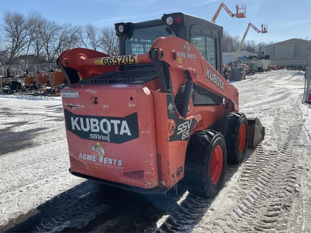 Image of Kubota SSV65 equipment image 3