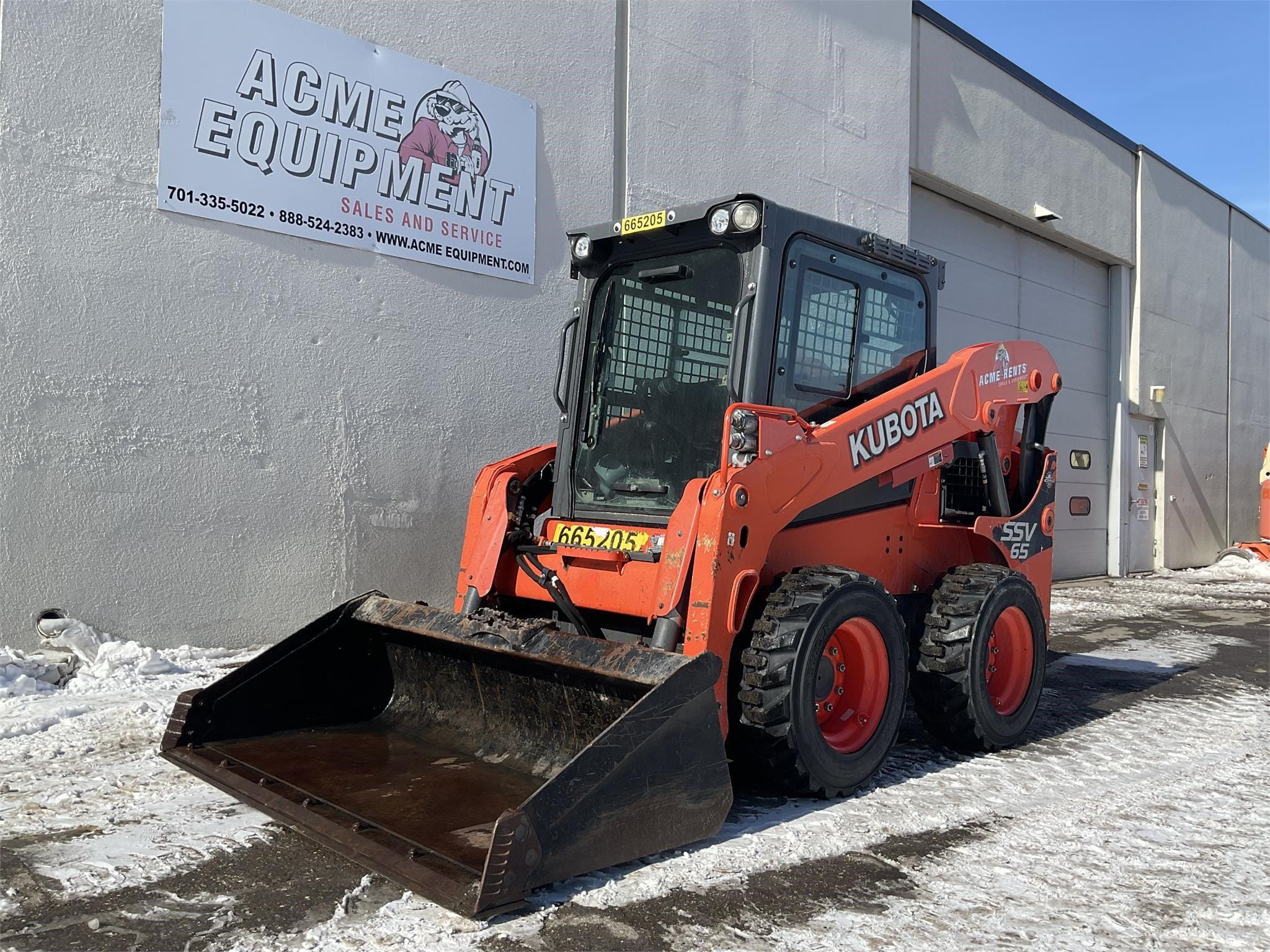 2016 Kubota SSV65 Equipment Image0