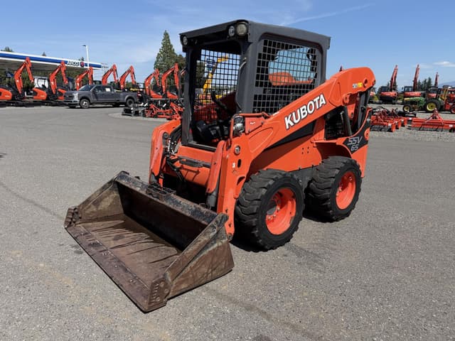Image of Kubota SSV65 equipment image 1