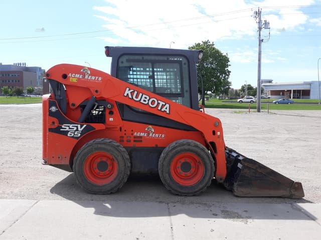Image of Kubota SSV65 equipment image 3
