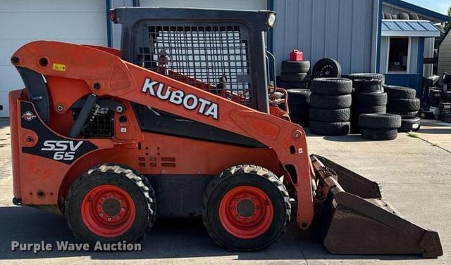 Image of Kubota SSV65 equipment image 3