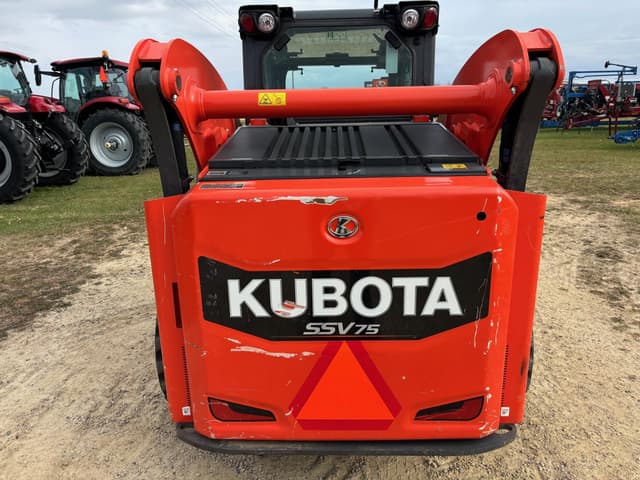Image of Kubota SSV75 equipment image 3