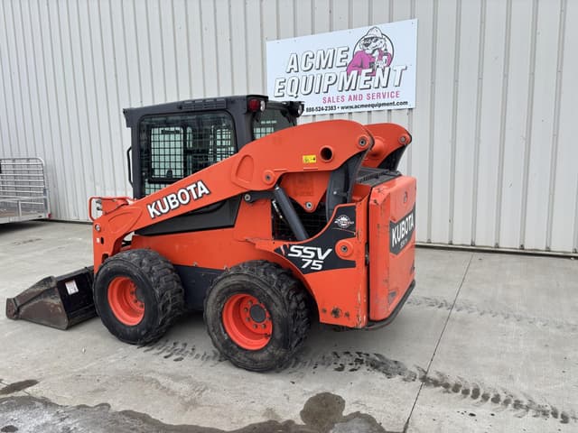 Image of Kubota SSV75 equipment image 2