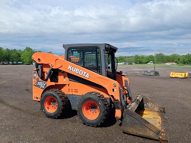 Image of Kubota SSV75 equipment image 1
