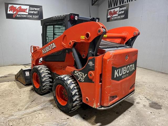 Image of Kubota SSV75 equipment image 2