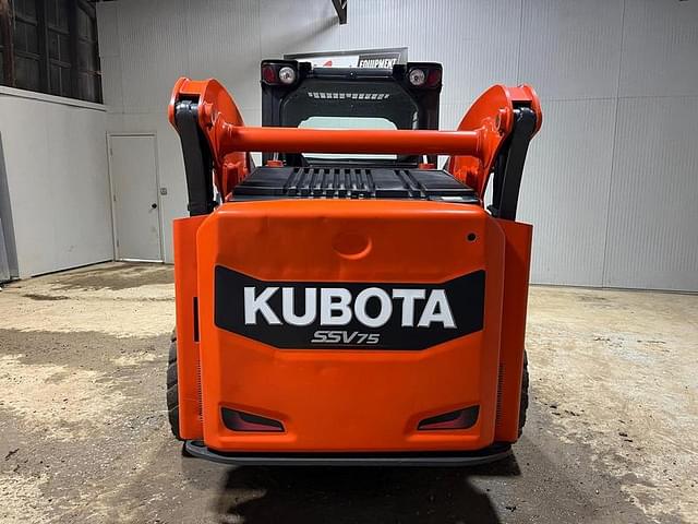 Image of Kubota SSV75 equipment image 4