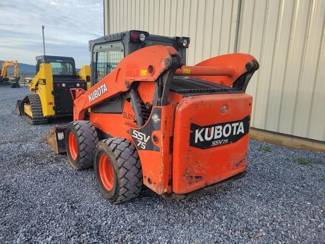 Image of Kubota SSV75 equipment image 2