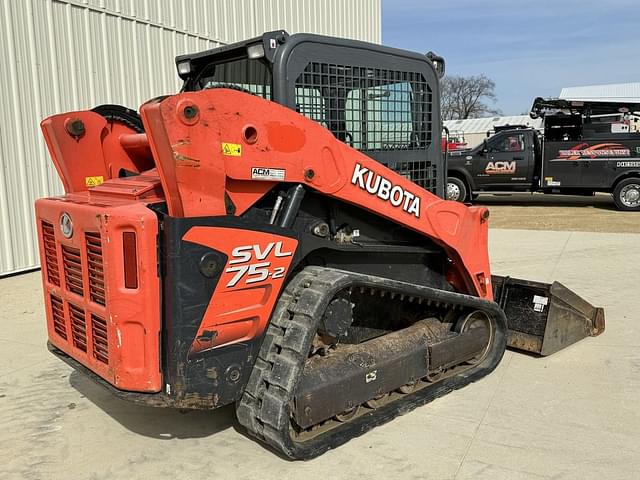 Image of Kubota SVL75-2 equipment image 2