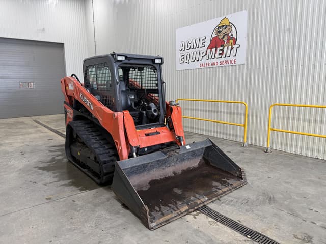 Image of Kubota SVL75-2 equipment image 2
