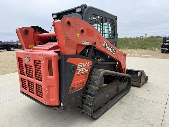 Image of Kubota SVL75-2 equipment image 4