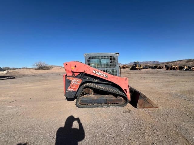Image of Kubota SVL75-2 equipment image 3