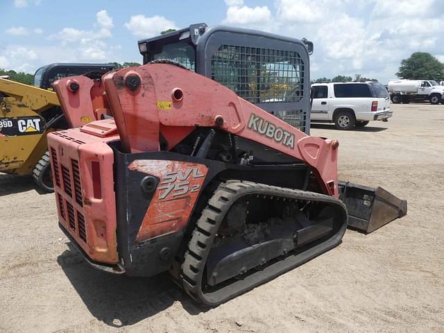 Image of Kubota SVL75-2 equipment image 2