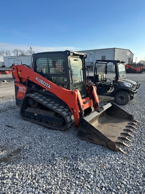 2016 Kubota SVL75-2HWC Equipment Image0