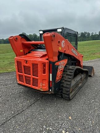 Image of Kubota SVL90-2 equipment image 2