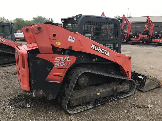 Image of Kubota SVL95-2 equipment image 3