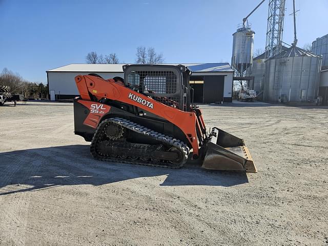 Image of Kubota SVL95-2S equipment image 3