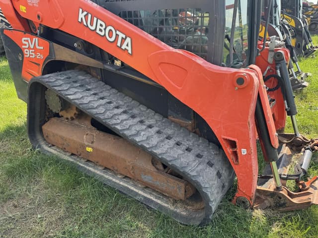 Image of Kubota SVL95-2S equipment image 4