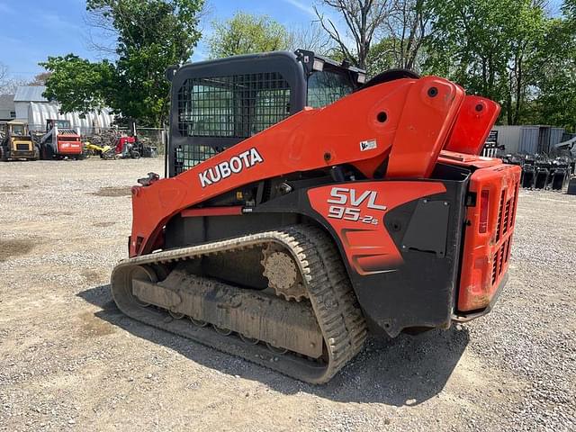 Image of Kubota SVL95-2S equipment image 2
