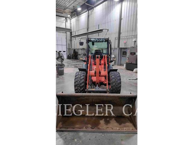 Image of Kubota R630 equipment image 3