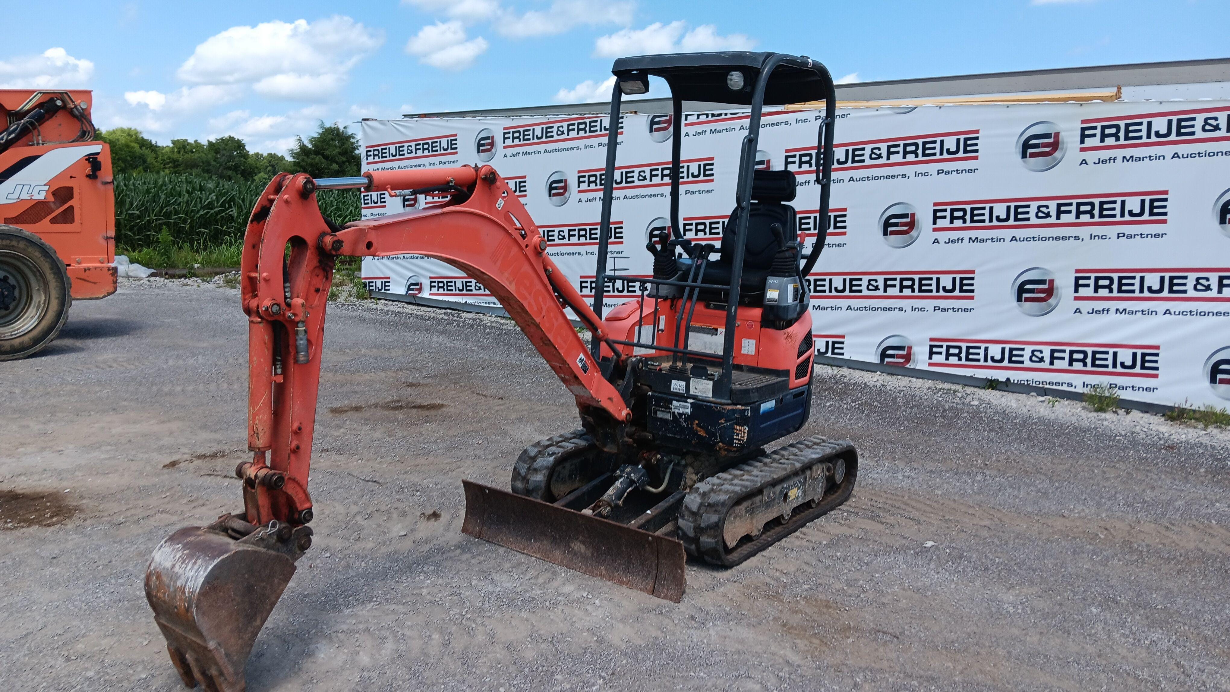 Main image Kubota U17