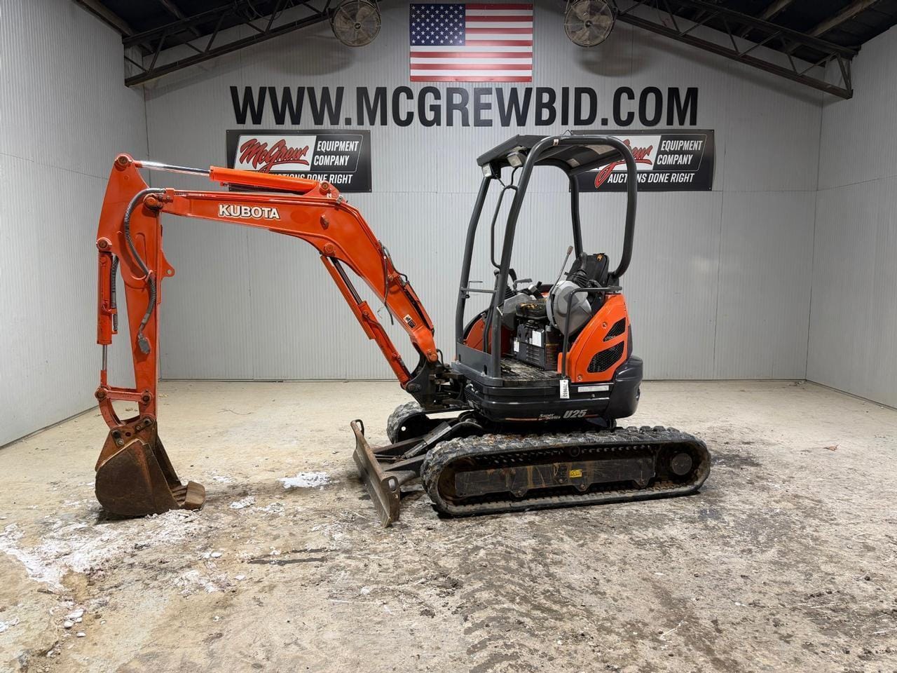 2016 Kubota U25 Equipment Image0