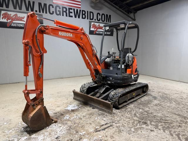 Image of Kubota U25 equipment image 1
