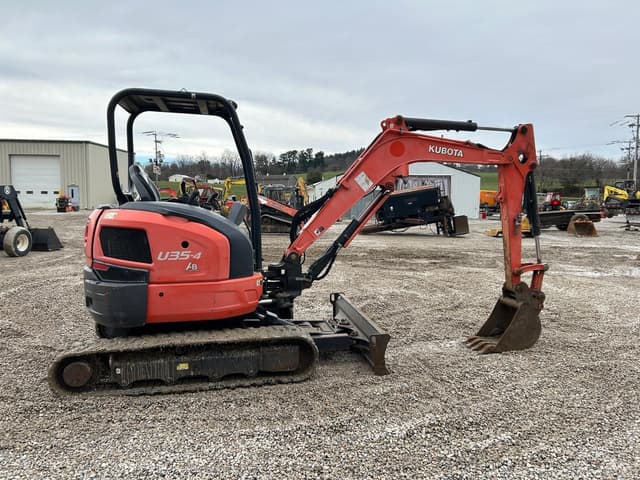 Image of Kubota U35-4 equipment image 4