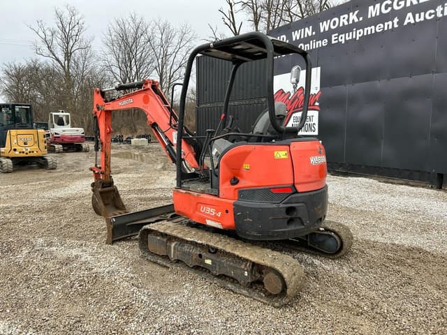 Image of Kubota U35-4 equipment image 1