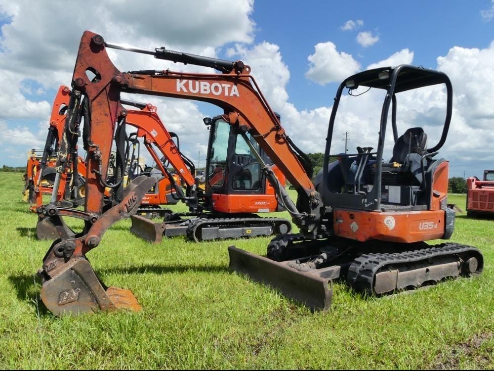 2016 Kubota U35-4 Equipment Image0