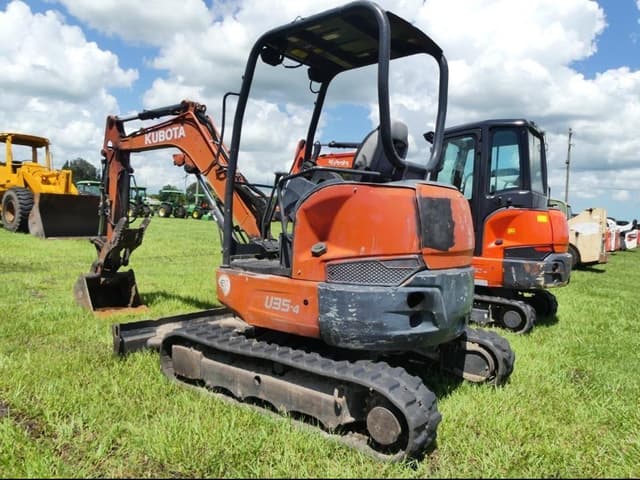 Image of Kubota U35-4 equipment image 3