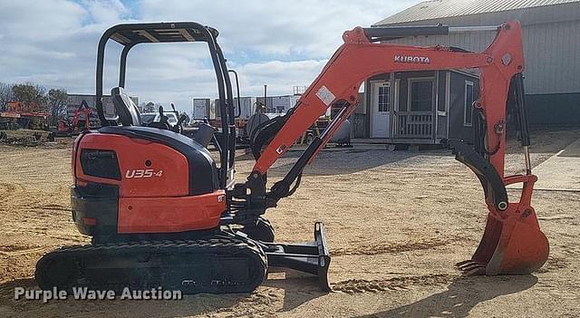 Image of Kubota U35-4 equipment image 3