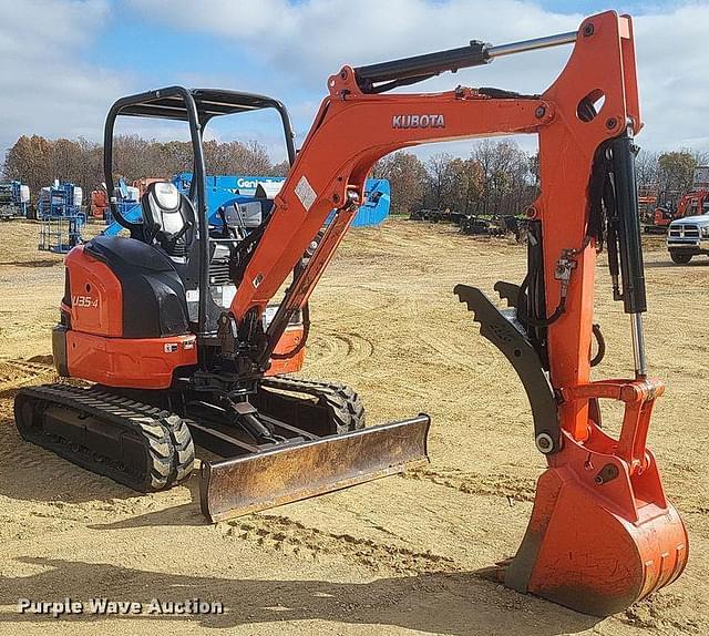 Image of Kubota U35-4 equipment image 2