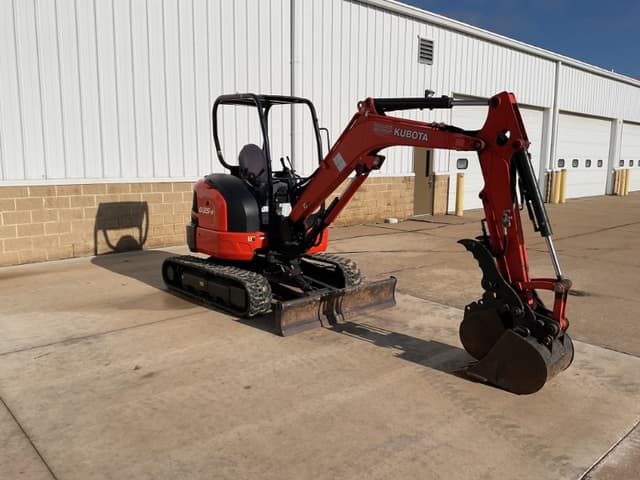Image of Kubota U35-4R1 equipment image 2