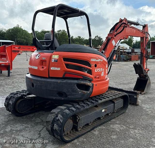 Image of Kubota U55-4 equipment image 4