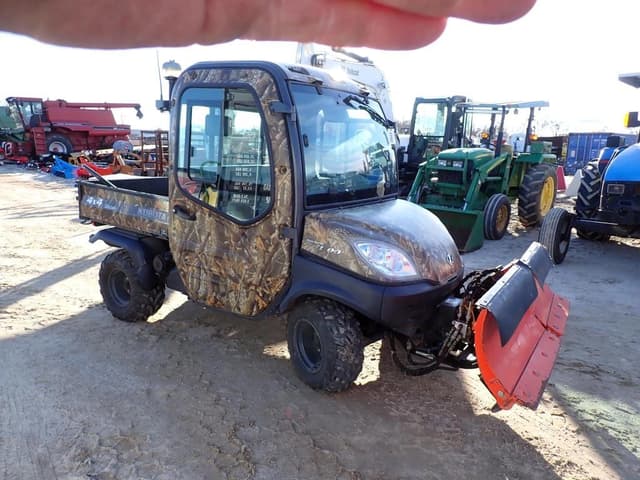 Image of Kubota RTV1100 equipment image 2