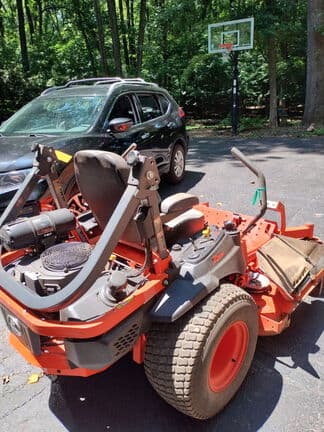 Image of Kubota Z725 equipment image 1
