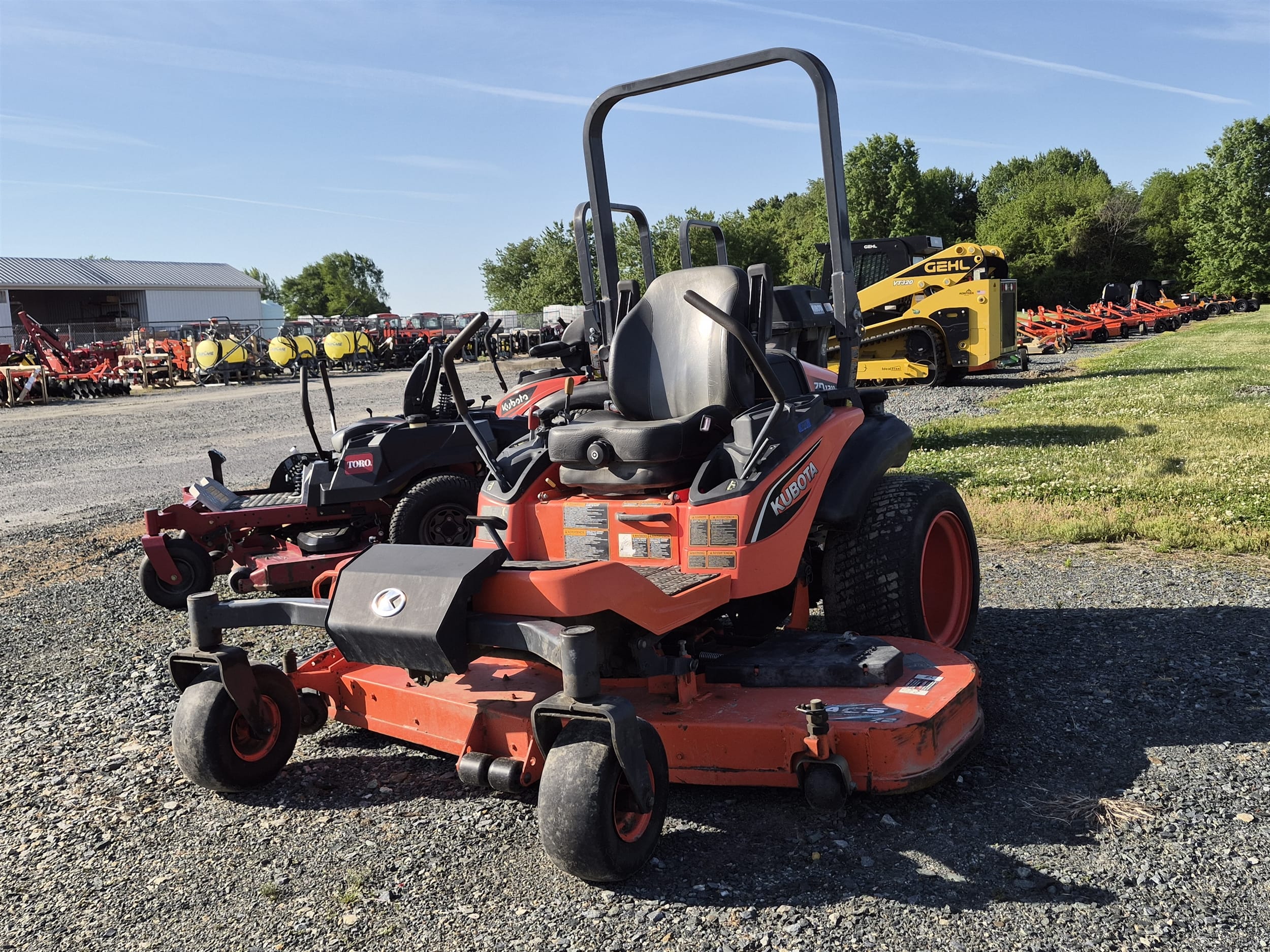 2016 Kubota ZD1211L Equipment Image0