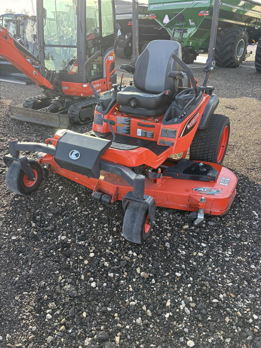 Image of Kubota ZD1211L Primary image