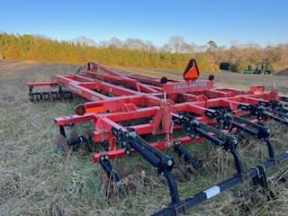 Image of Kuhn Krause Excelerator 8000 equipment image 3