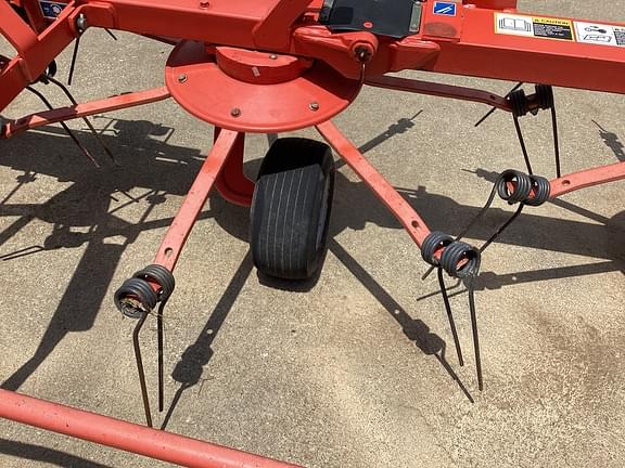 Image of Kuhn GF5202THA equipment image 4