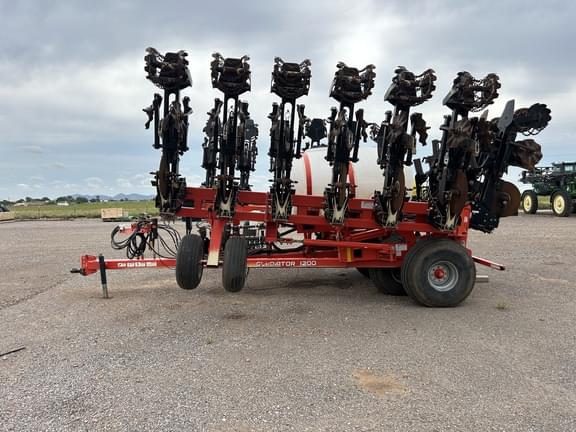 Image of Kuhn Gladiator equipment image 1