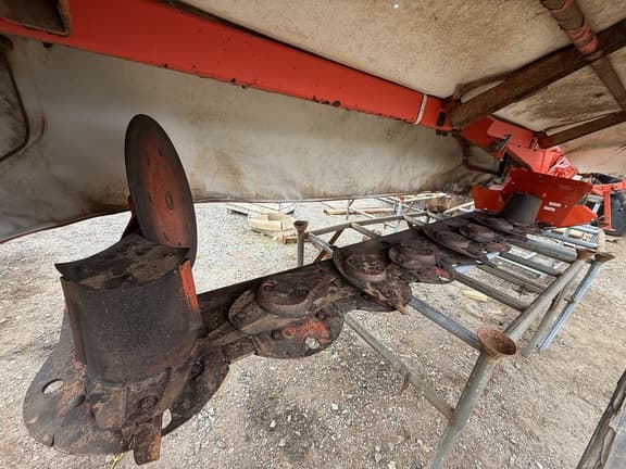 Image of Kuhn GMD 310 equipment image 3
