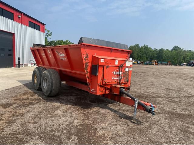 Image of Kuhn Knight 8124 equipment image 2