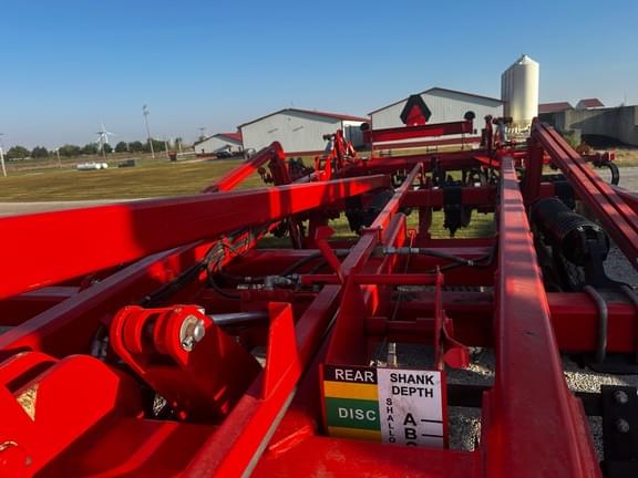 Image of Kuhn Krause Dominator 4855 equipment image 1