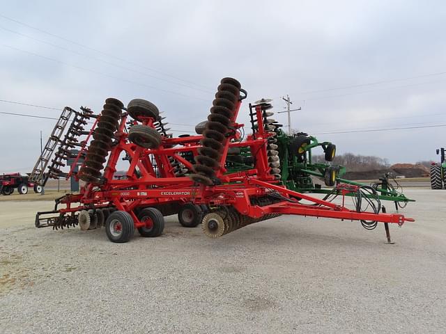 Image of Kuhn Krause Excelerator 8000 equipment image 4