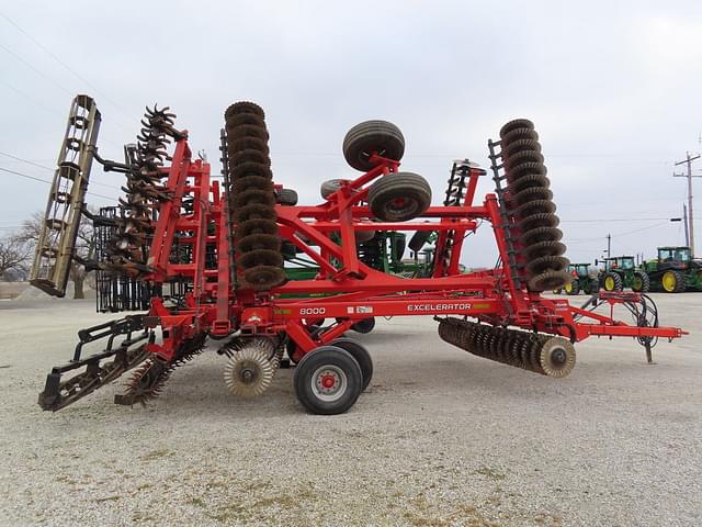 Image of Kuhn Krause Excelerator 8000 equipment image 3