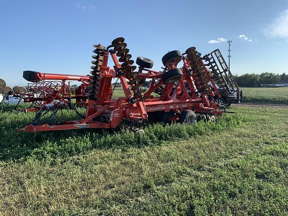 Image of Kuhn Krause Excelerator 8005 equipment image 1