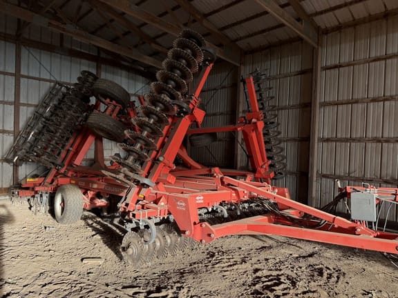 2016 Kuhn Krause 8005-30 Equipment Image0