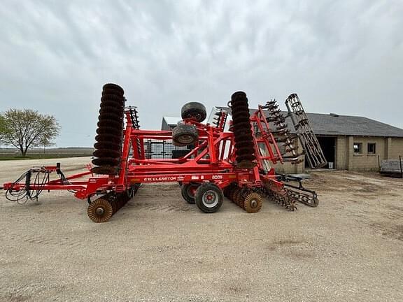 Image of Kuhn Krause Excelerator 8005 equipment image 1