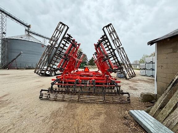 Image of Kuhn Krause Excelerator 8005 equipment image 3